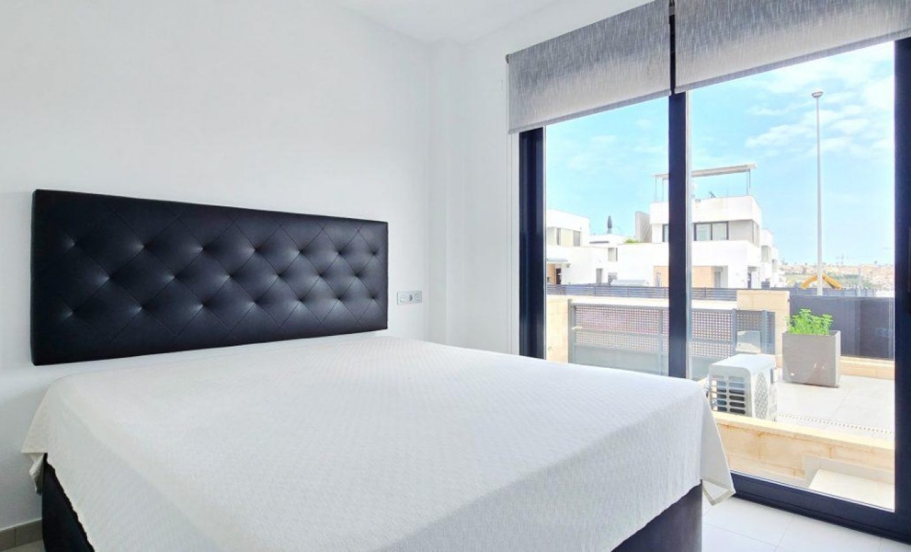 Sale - Villa - Orihuela Costa - Villamartín