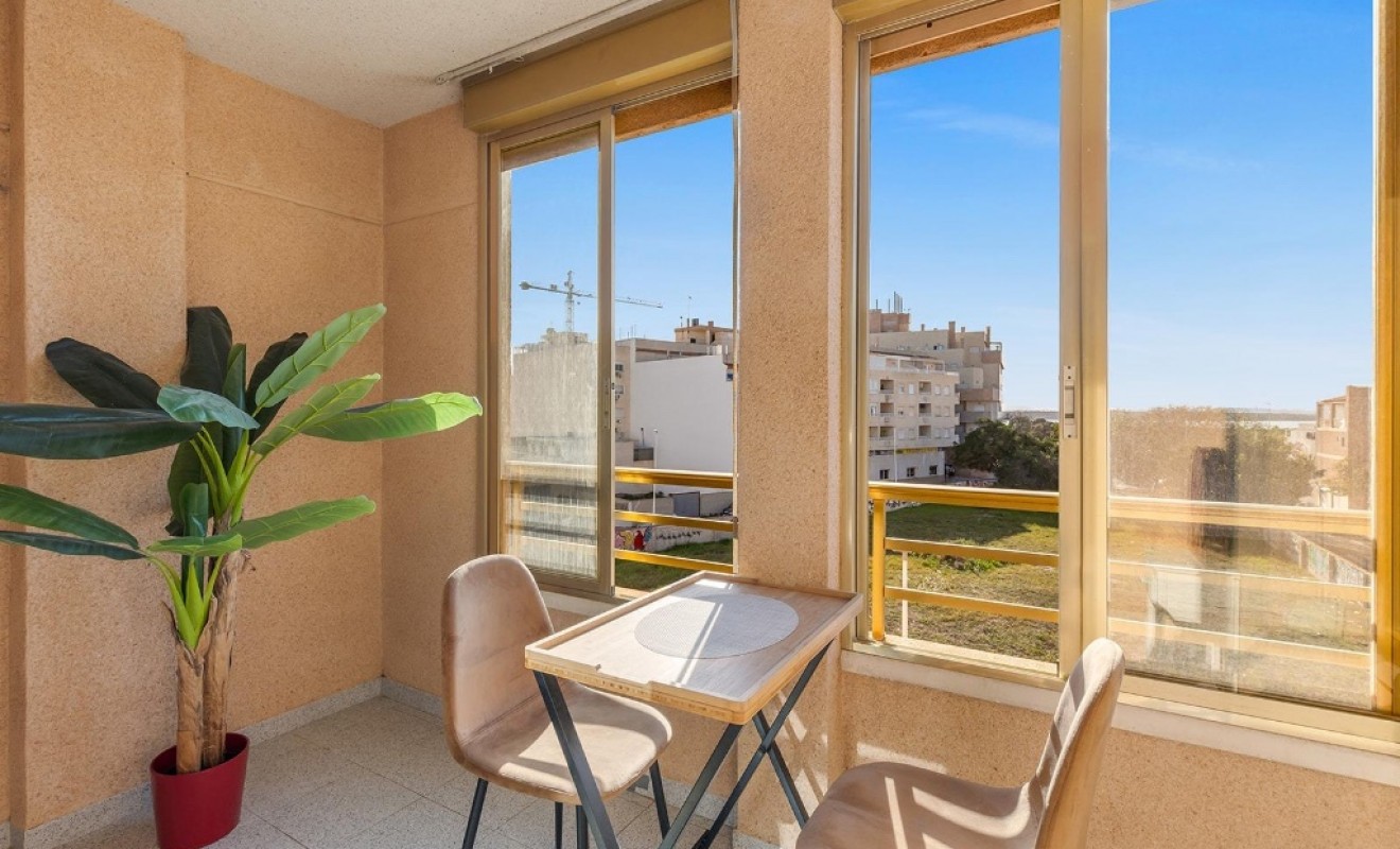Sale - Apartment - Torrevieja - La Mata