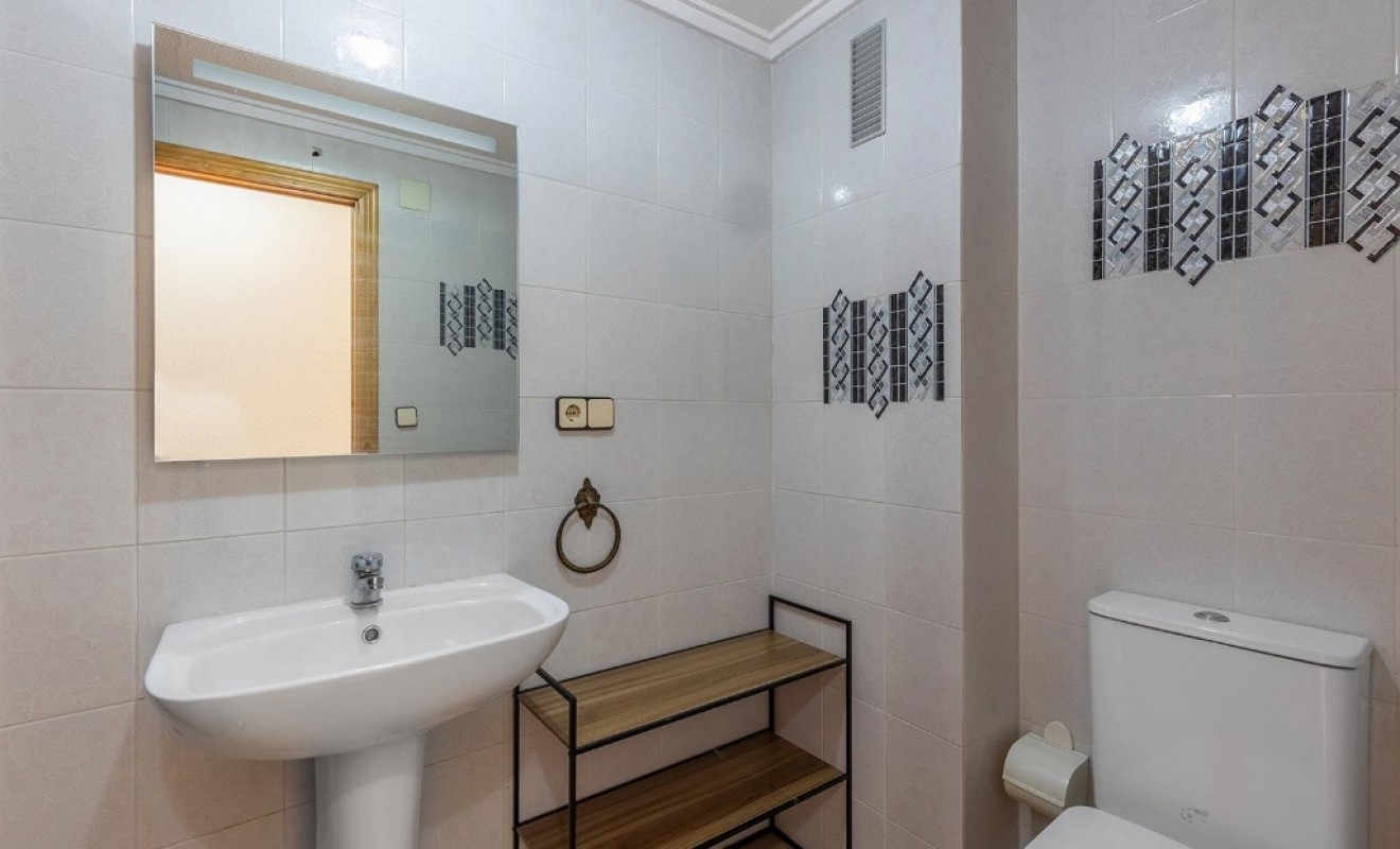 Sale - Apartment - Torrevieja - La Mata