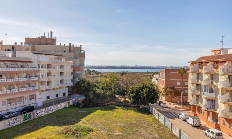Sale - Apartment - Torrevieja - La Mata