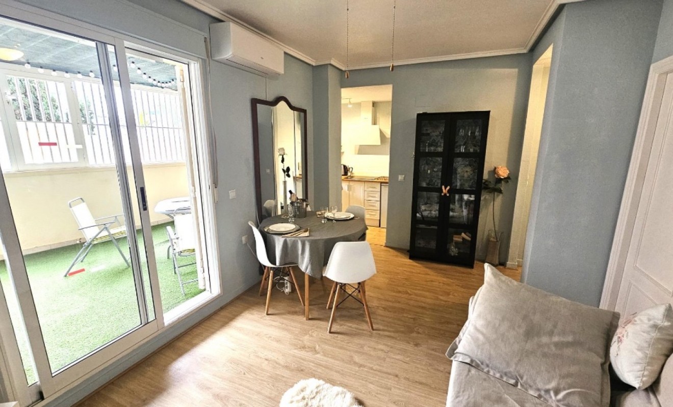 Sale - Apartment - Torrevieja - torrevieja