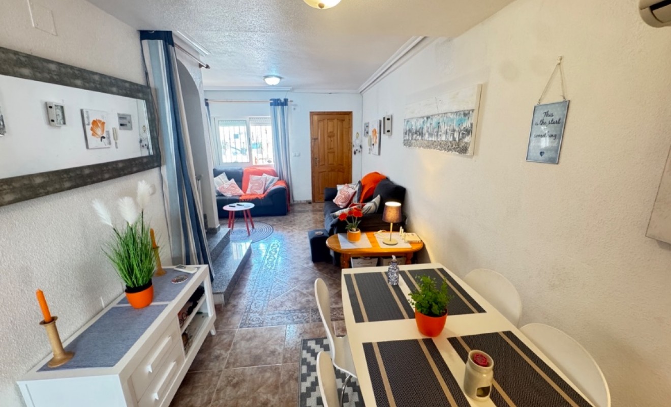 Sale - Townhouse - Orihuela Costa - Playa Flamenca