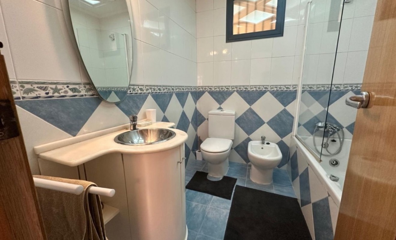 Sale - Apartment - Torrevieja - La veleta