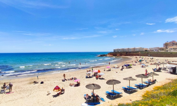 Sale - Villa - La Zenia