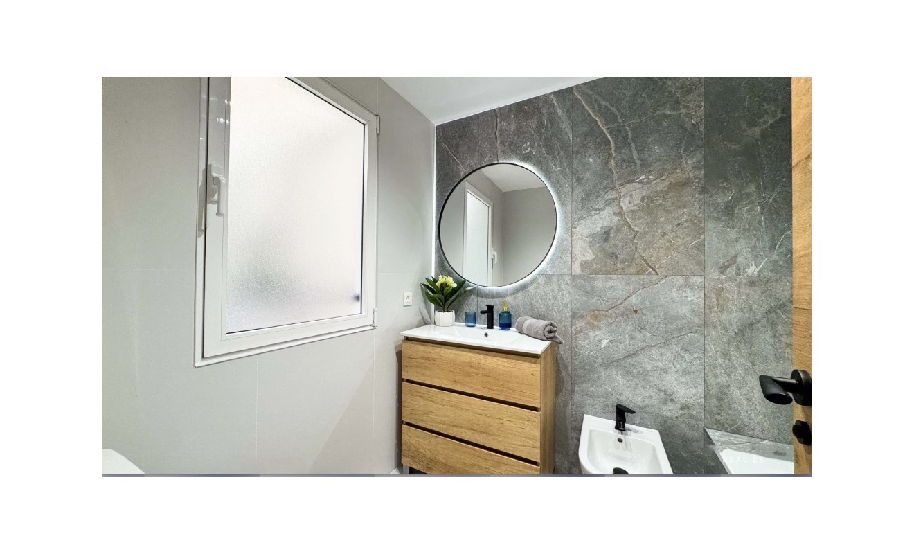 Wederverkoop - Appartement - Torrevieja - torrevieja