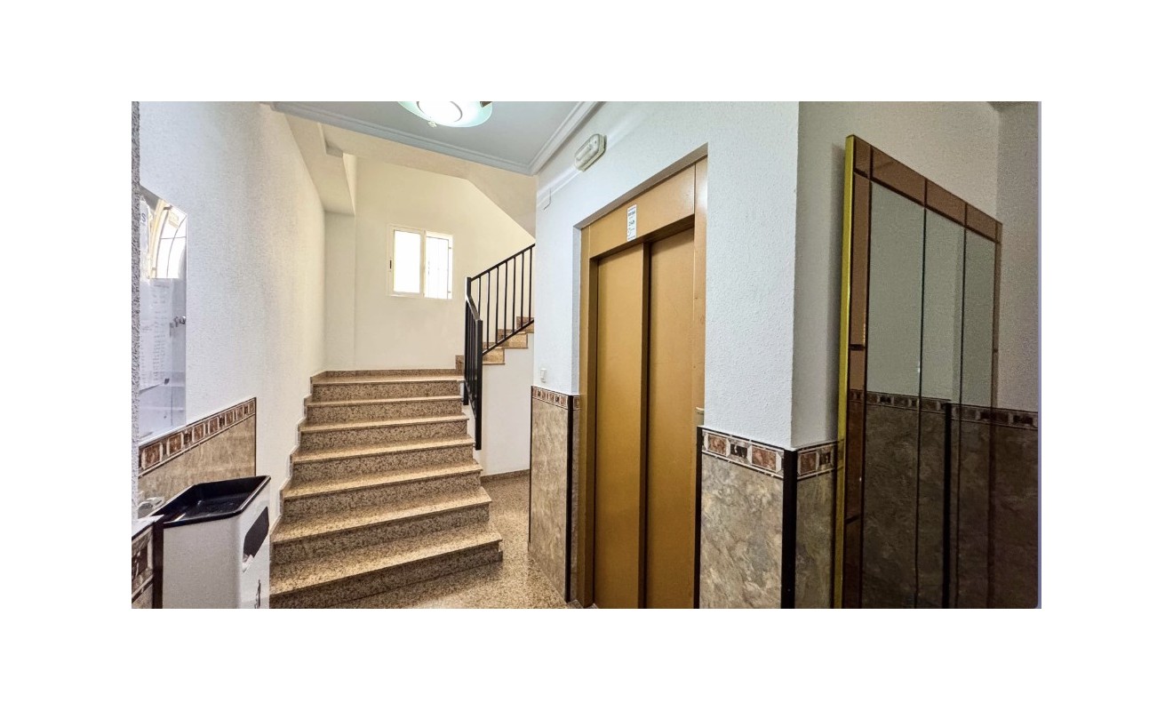 Wederverkoop - Appartement - Torrevieja - torrevieja