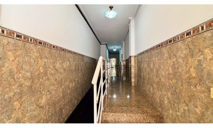 Wederverkoop - Appartement - Torrevieja - torrevieja