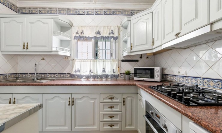 Sale - Villa - Orihuela Costa - Playa Flamenca