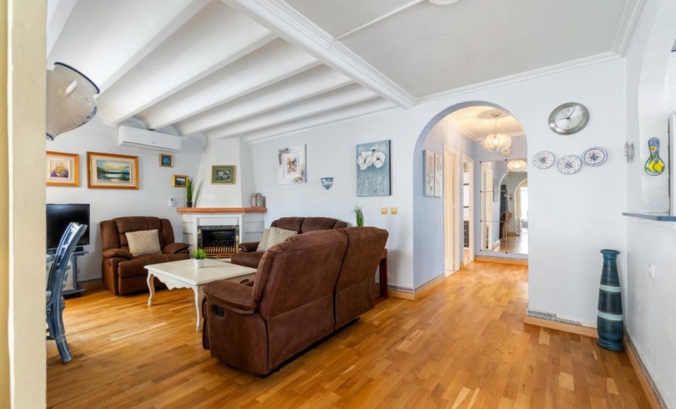 Sale - Villa - Orihuela Costa - Playa Flamenca