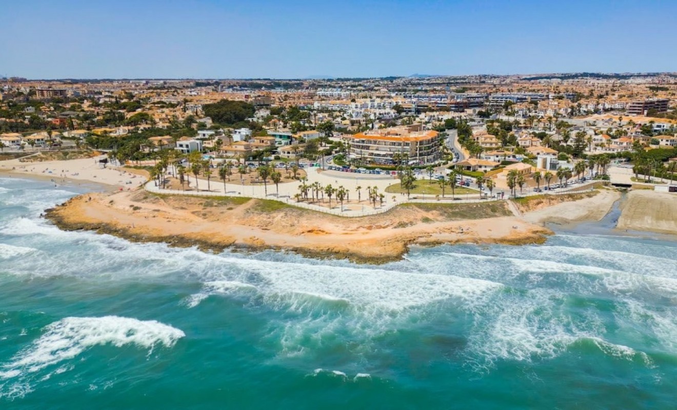 Sale - Villa - Orihuela Costa - Playa Flamenca