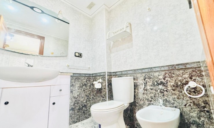 Revente - Appartement - Torrevieja - torrevieja