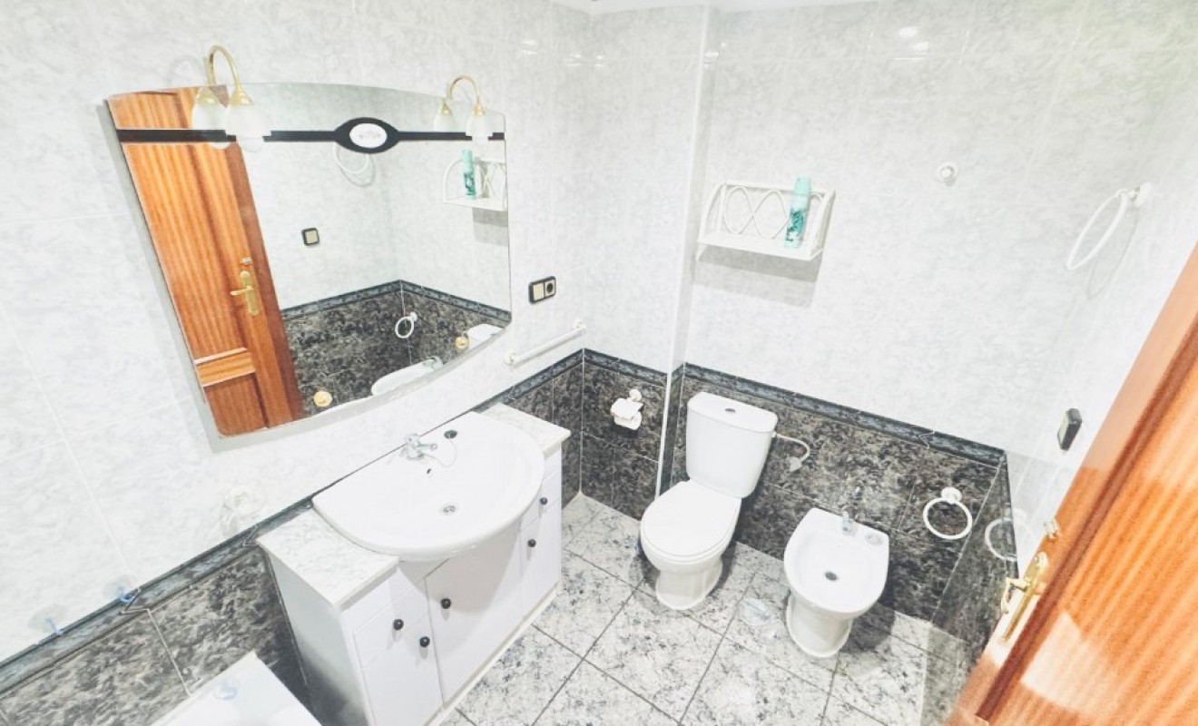 Revente - Appartement - Torrevieja - torrevieja