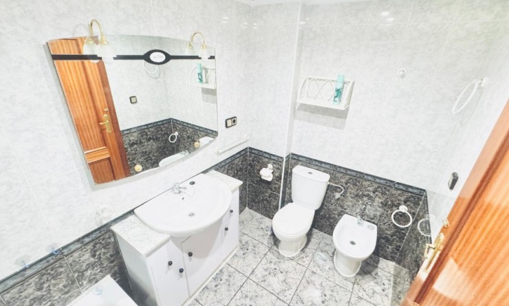 Revente - Appartement - Torrevieja - torrevieja