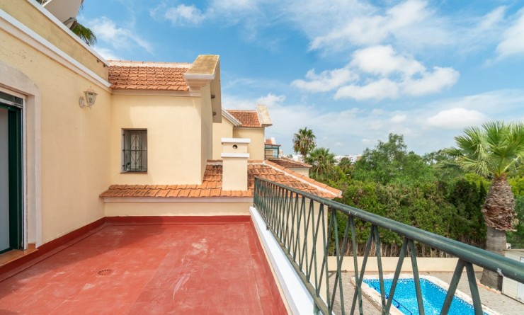 Sale - Villa - Orihuela Costa - Villamartín