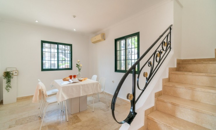 Sale - Villa - Orihuela Costa - Villamartín