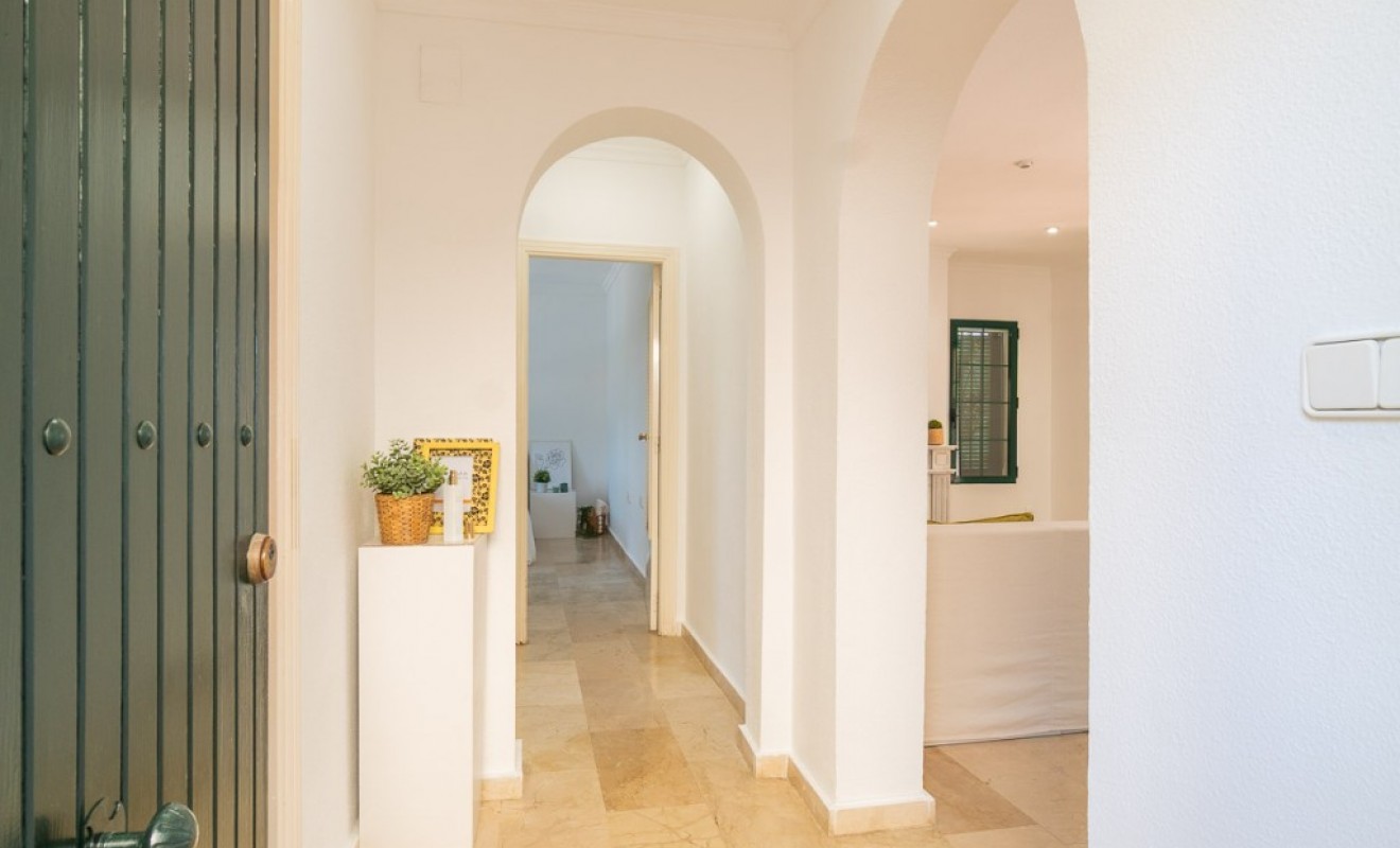 Sale - Villa - Orihuela Costa - Villamartín