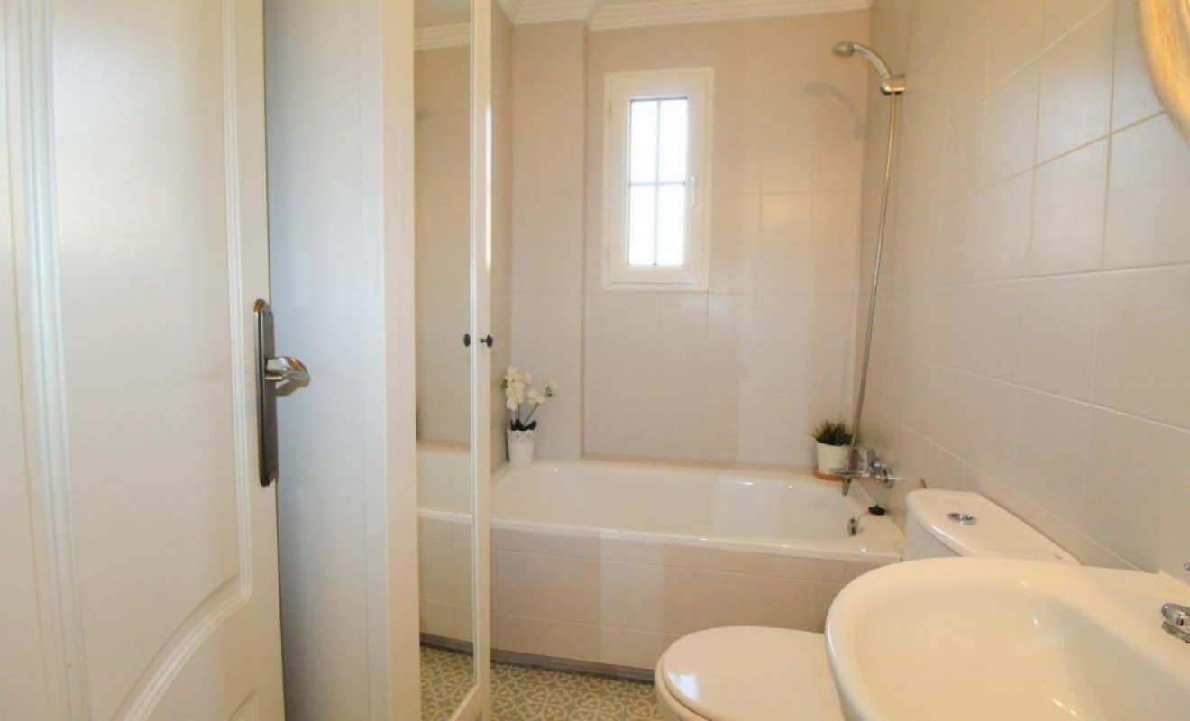 Sale - Apartment - Torrevieja - torrevieja