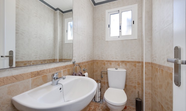 Wederverkoop - Herenhuis - Punta Prima