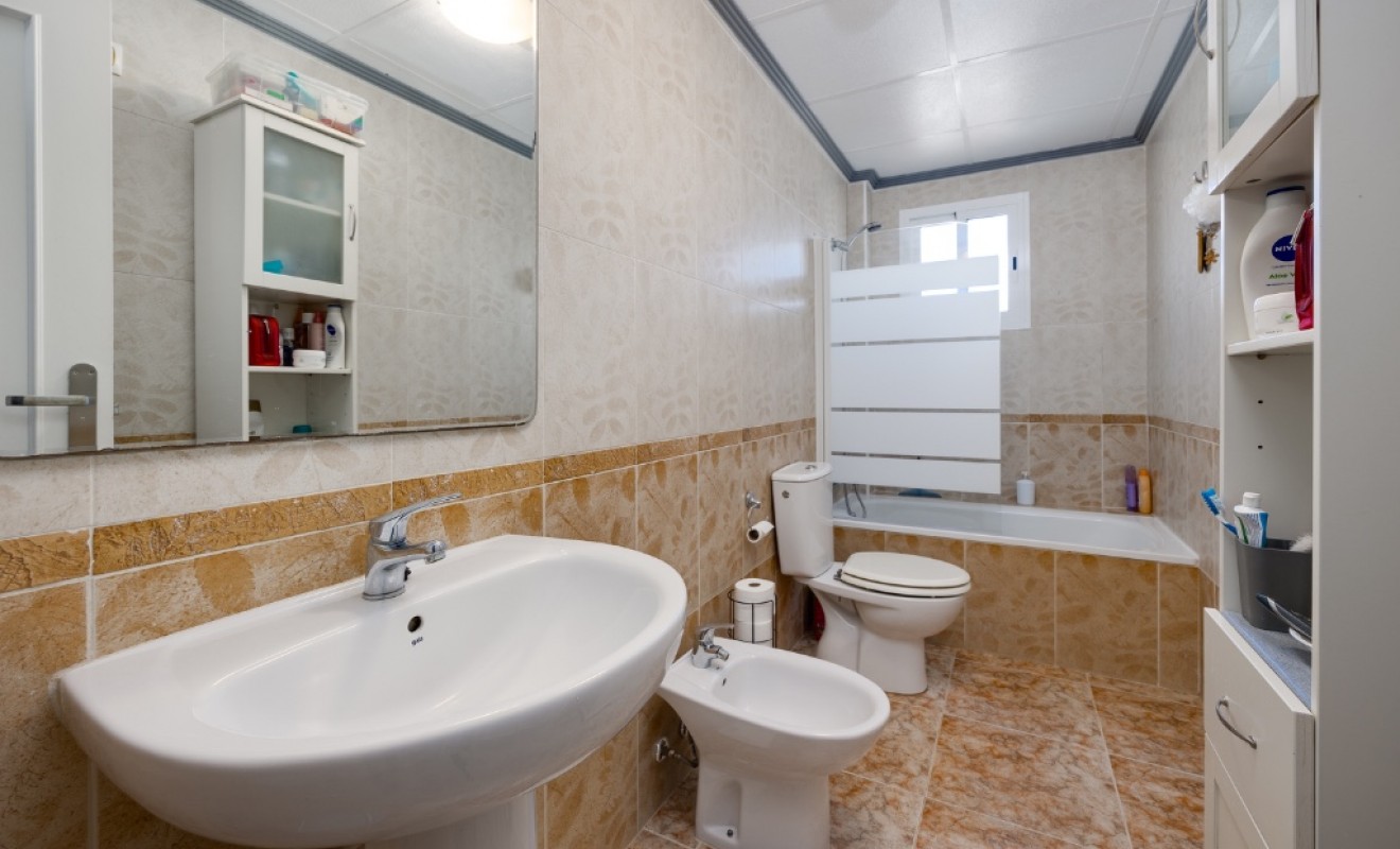 Wederverkoop - Herenhuis - Punta Prima