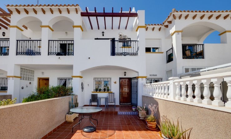 Wederverkoop - Herenhuis - Punta Prima