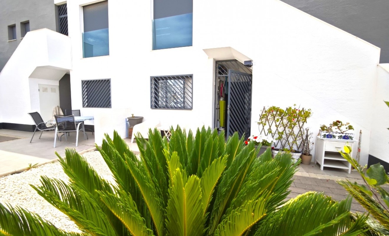 Sale - Apartment - Orihuela Costa - La Zenia