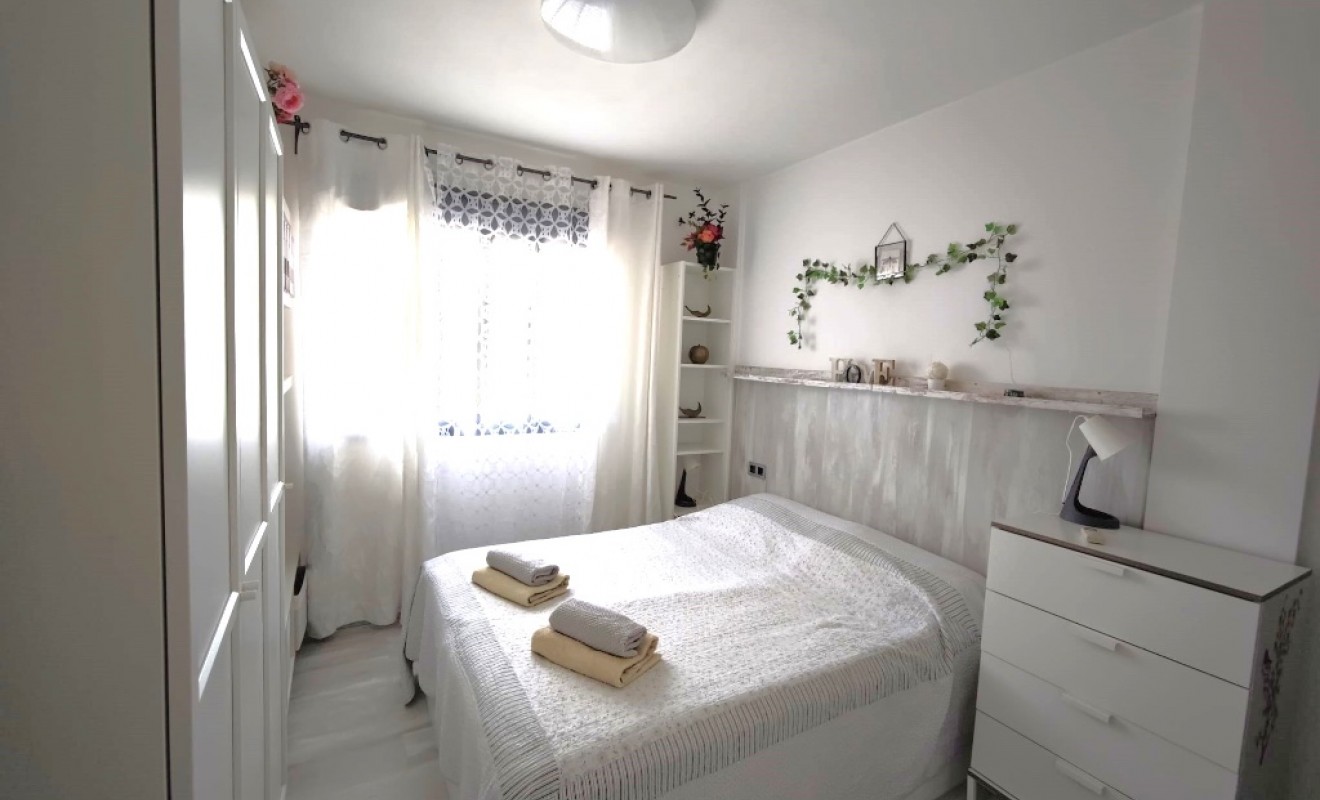 Sale - Apartment - Orihuela Costa - La Zenia