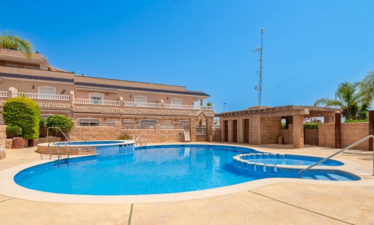 Sale - Apartment - Villamartín