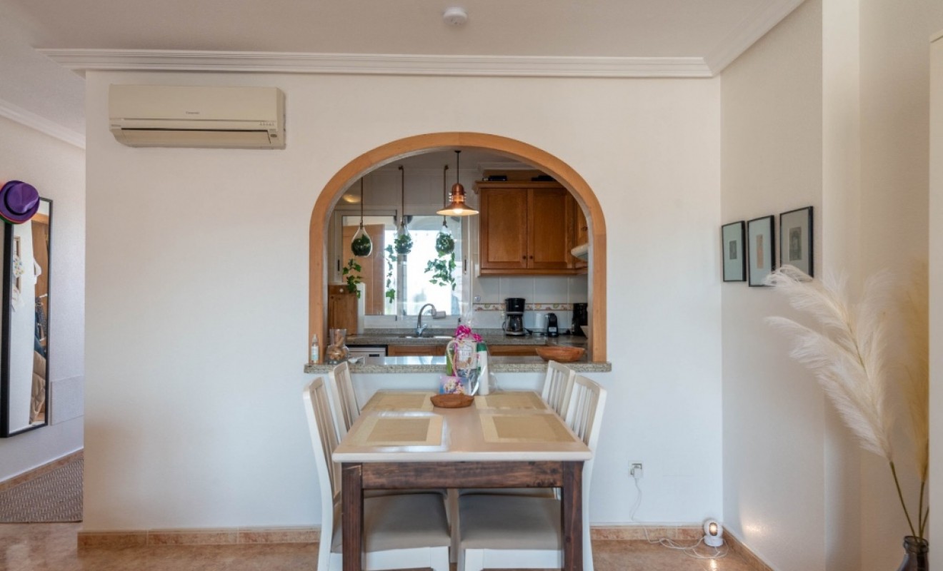 Sale - Apartment - Villamartín