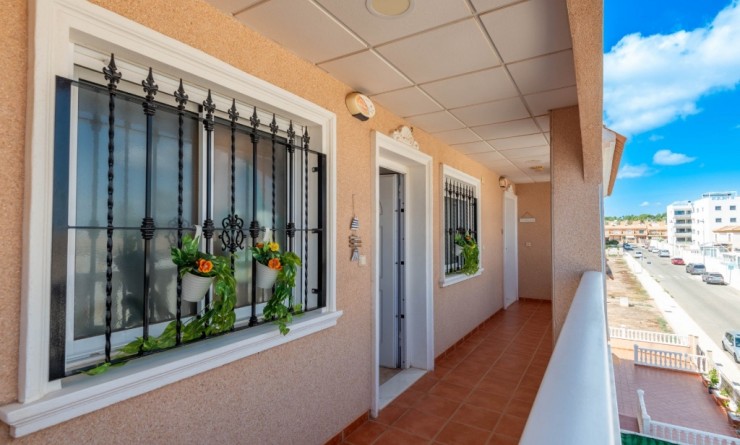 Sale - Apartment - Villamartín
