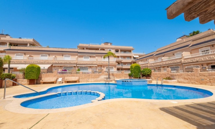 Sale - Apartment - Villamartín