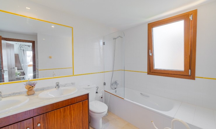 Revente - Appartement - Punta Prima