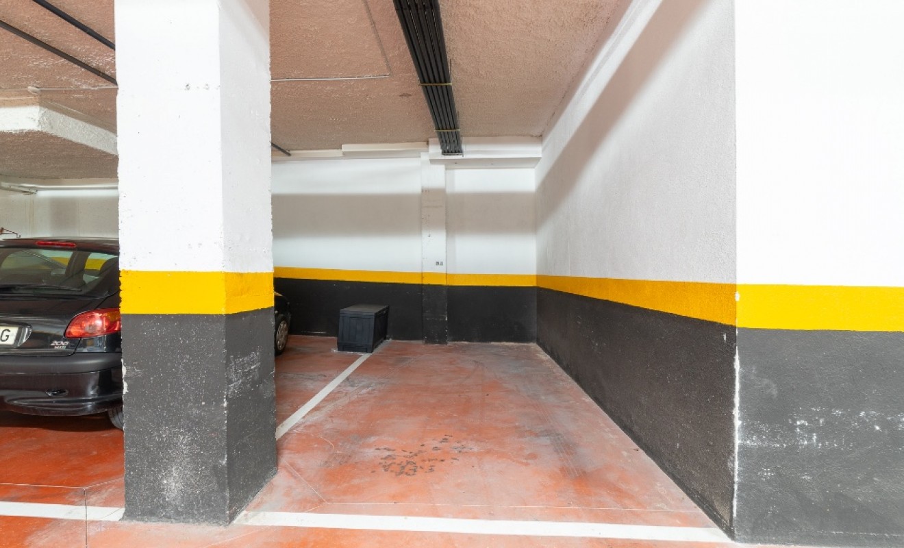 Revente - Appartement - Punta Prima