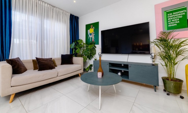 Wederverkoop - Semi - Detached Villa - Orihuela Costa - Villamartín