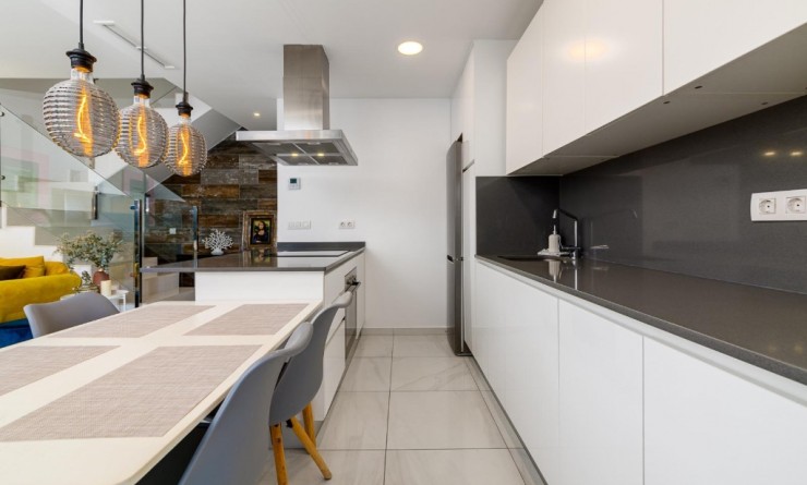 Wederverkoop - Semi - Detached Villa - Orihuela Costa - Villamartín