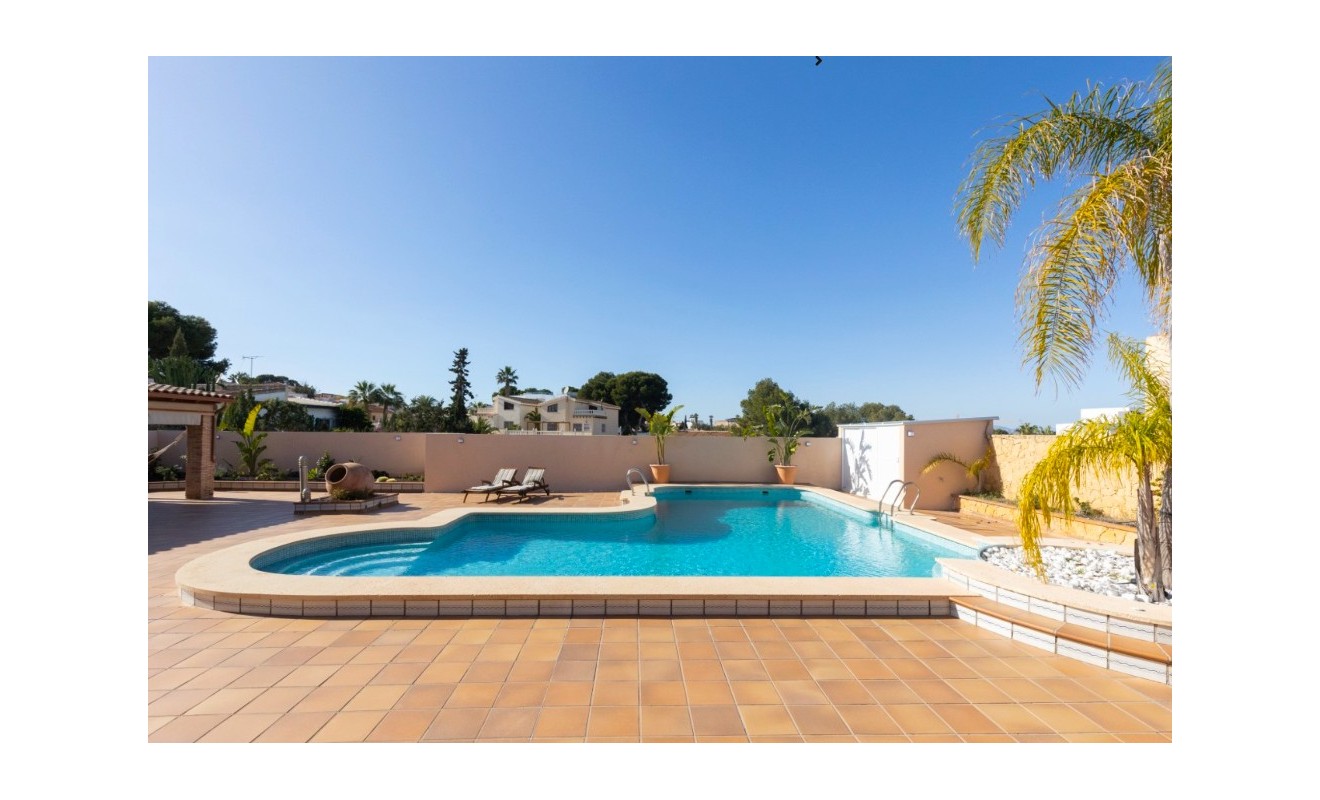 Sale - Villa - Torrevieja - Los altos