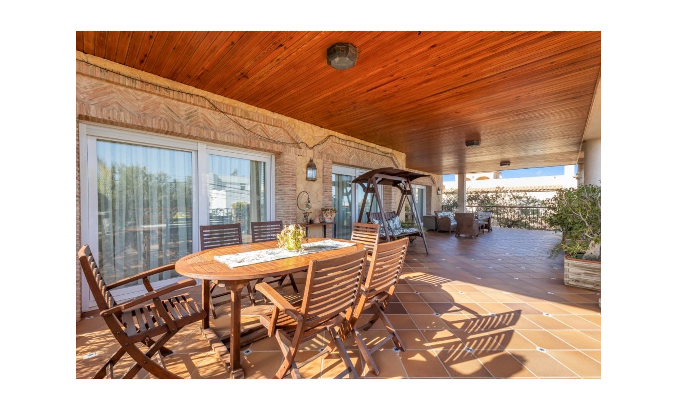 Sale - Villa - Torrevieja - Los altos