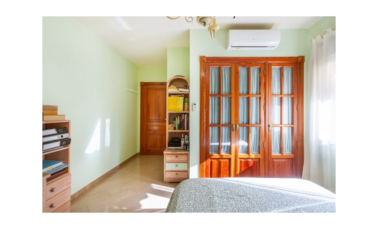 Sale - Villa - Torrevieja - Los altos