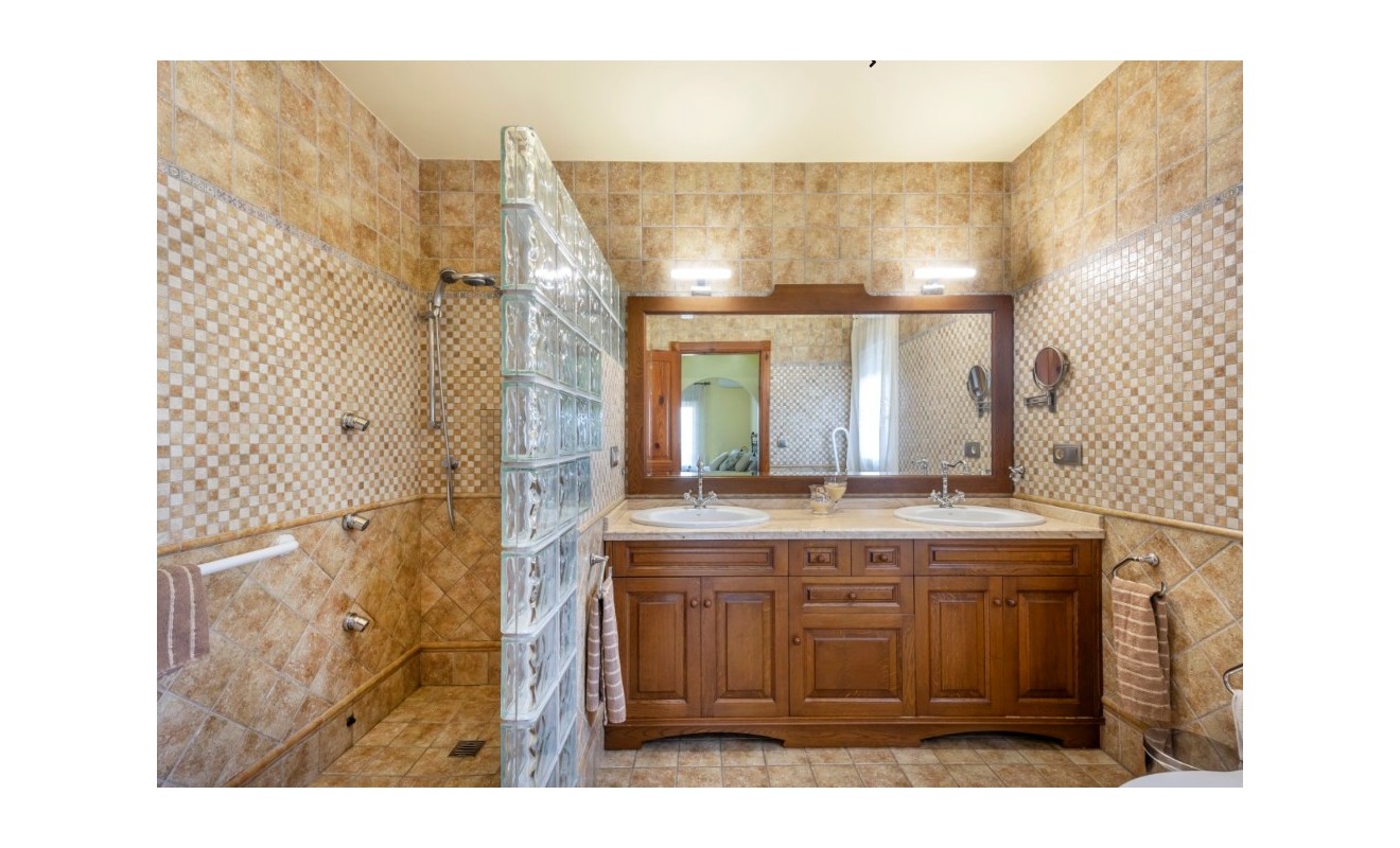 Sale - Villa - Torrevieja - Los altos