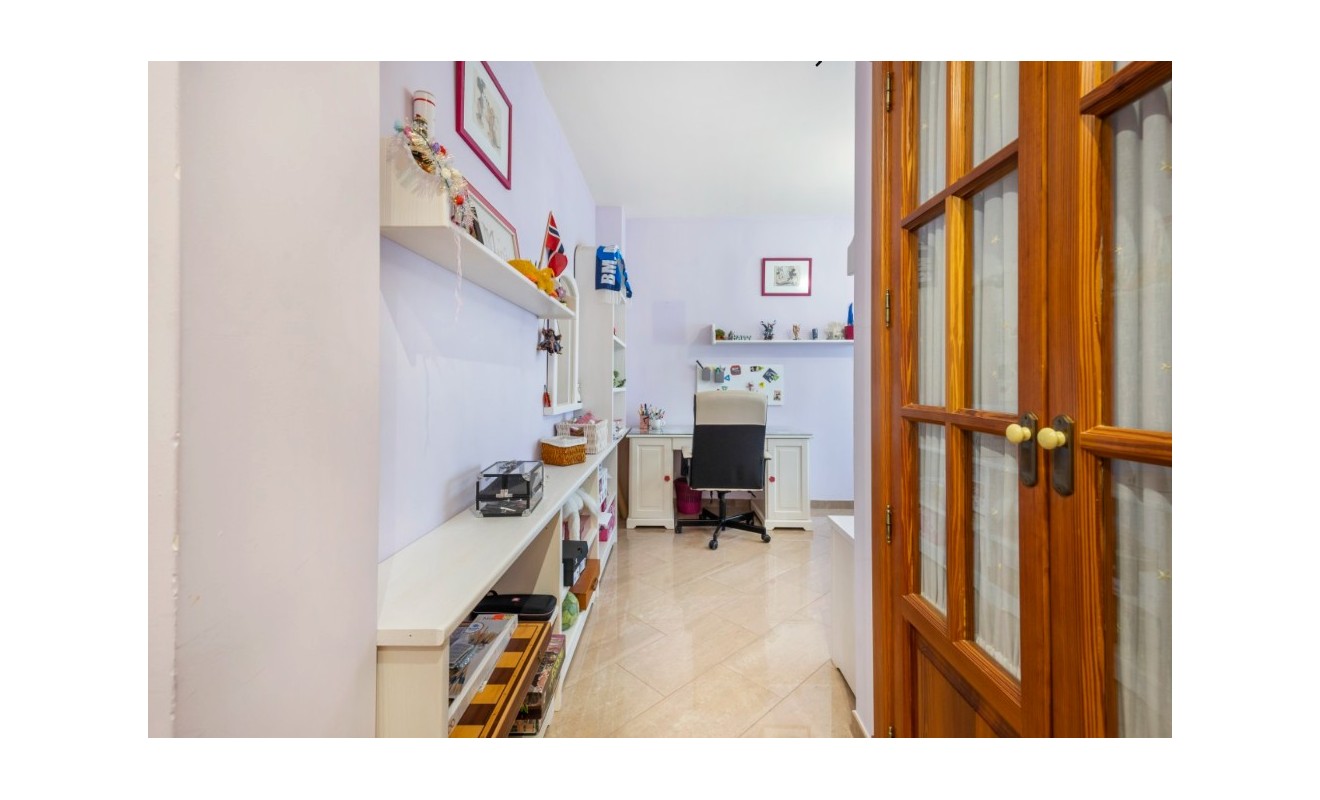 Sale - Villa - Torrevieja - Los altos