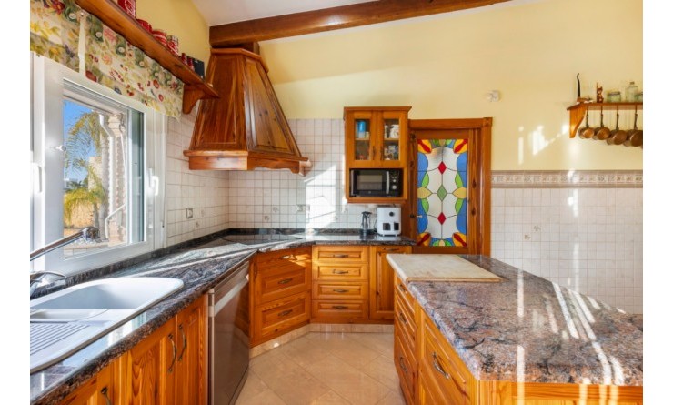 Sale - Villa - Torrevieja - Los altos