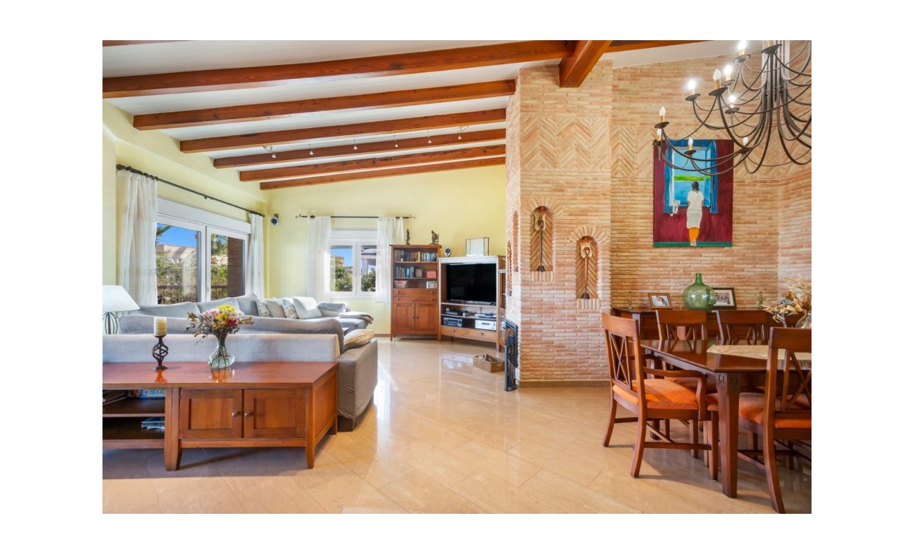 Sale - Villa - Torrevieja - Los altos