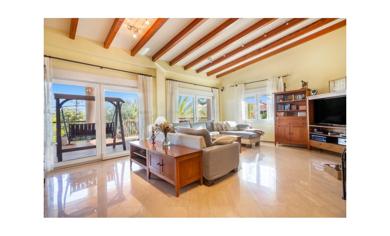 Sale - Villa - Torrevieja - Los altos