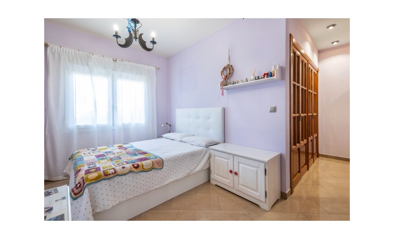 Sale - Villa - Torrevieja - Los altos