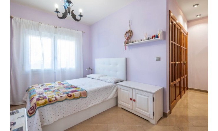 Sale - Villa - Torrevieja - Los altos