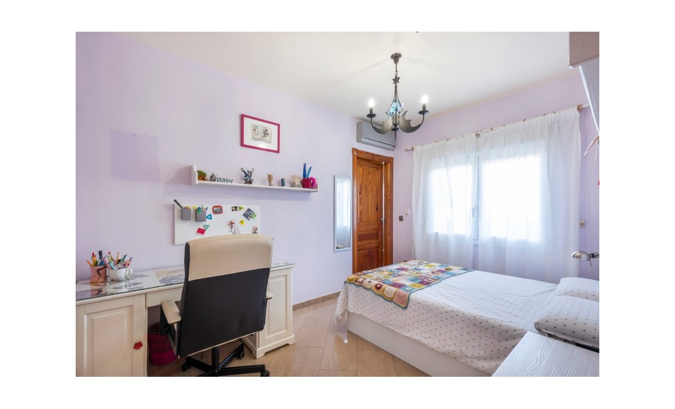 Sale - Villa - Torrevieja - Los altos