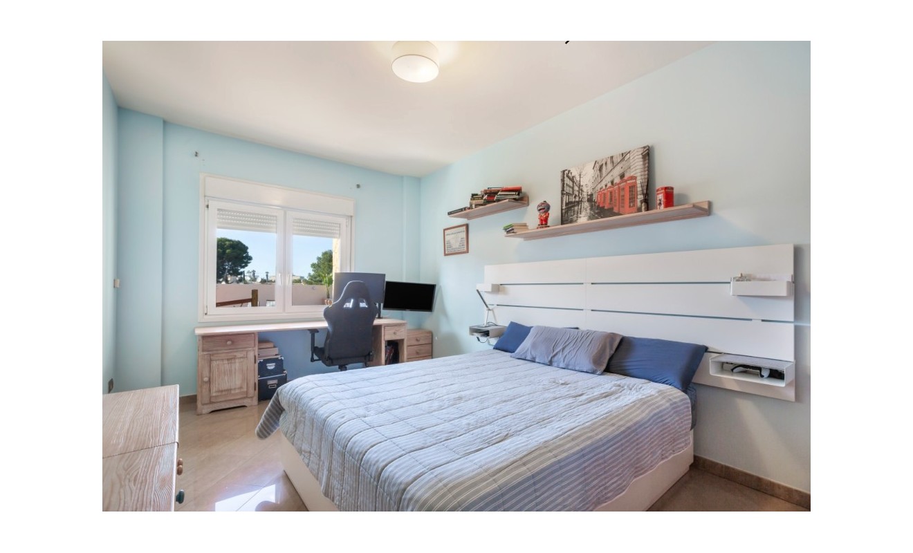 Sale - Villa - Torrevieja - Los altos