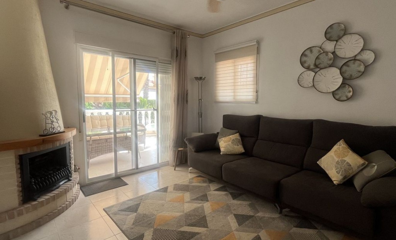 Wederverkoop - Vila - Algorfa - Montemar