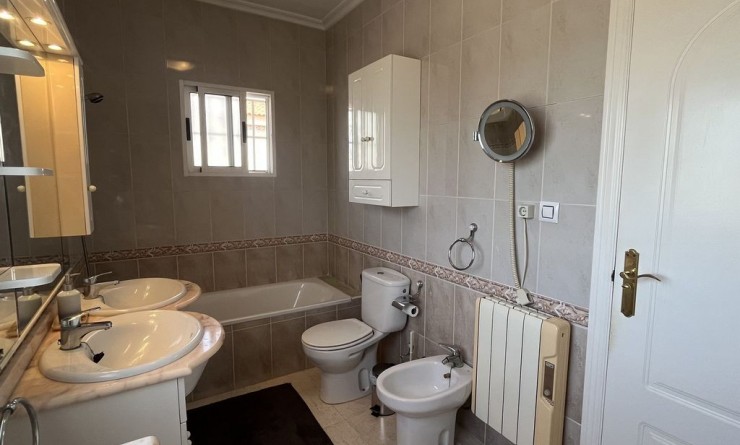 Wederverkoop - Vila - Algorfa - Montemar