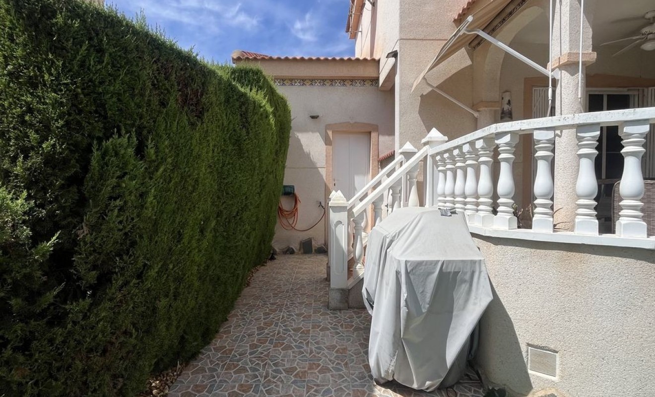 Wederverkoop - Vila - Algorfa - Montemar