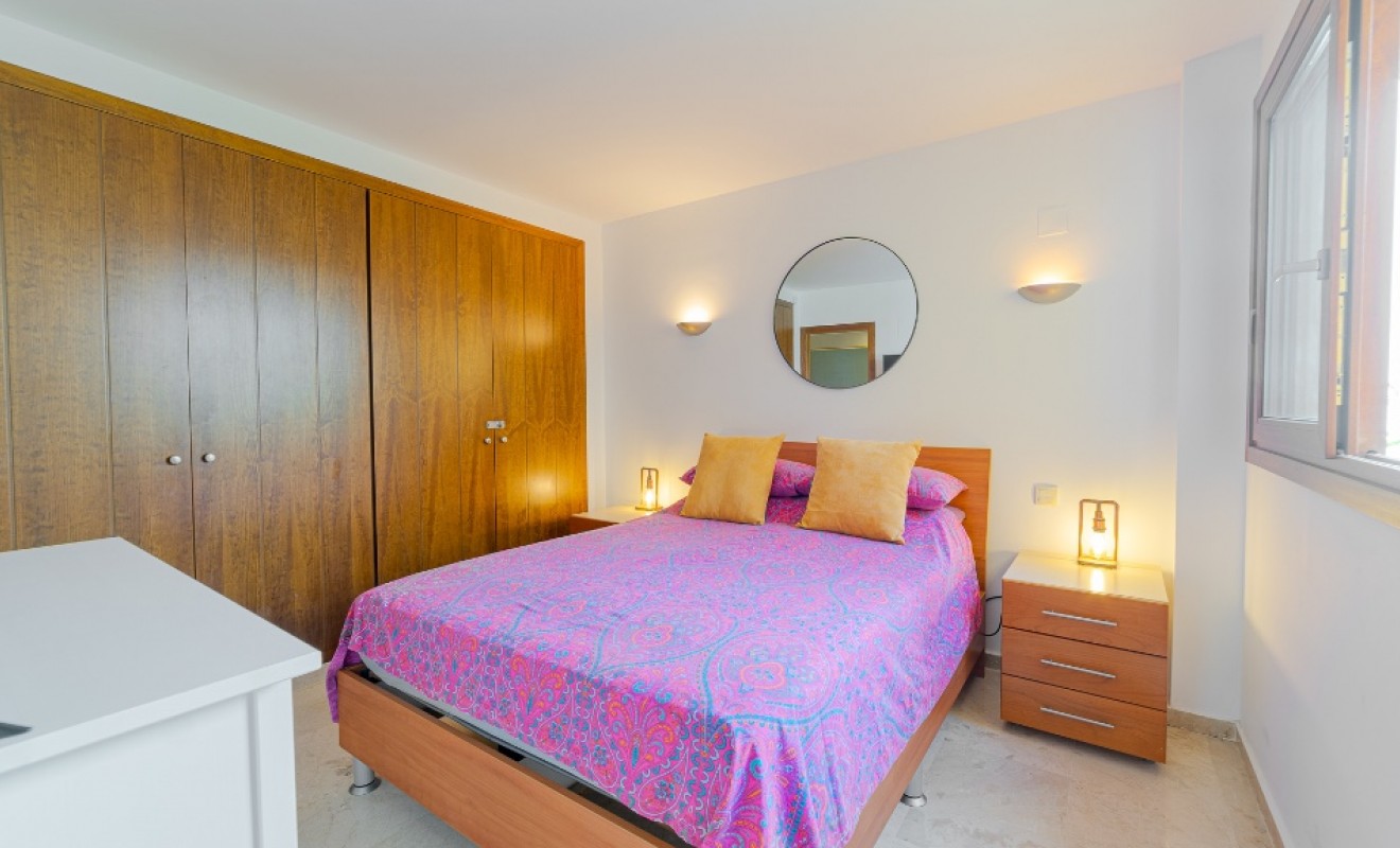 Revente - Appartement - Punta Prima